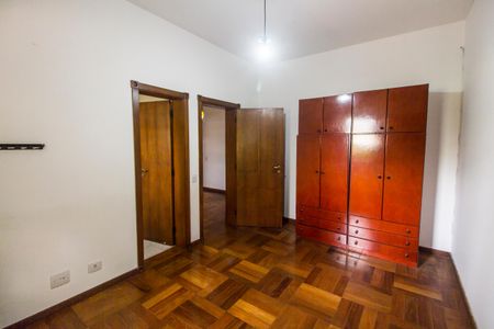 Casa de condomínio à venda com 747m², 5 quartos e 4 vagasSuíte 4