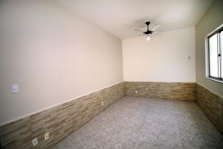 Casa à venda com 139m², 2 quartos e 1 vagaSala