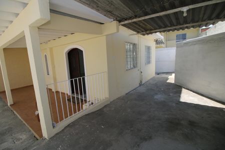 Casa à venda com 139m², 2 quartos e 1 vagaQuintal e Garagem