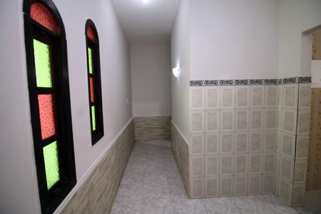 Sala - Corredor de casa à venda com 2 quartos, 139m² em Irajá, Rio de Janeiro