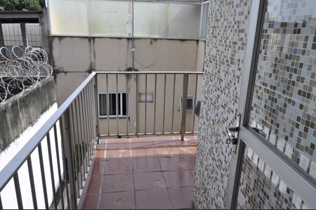 Apartamento à venda com 60m², 2 quartos e 1 vagaVaranda