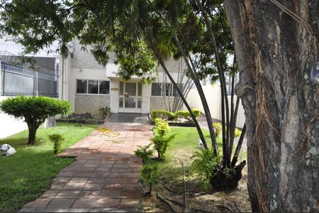 Apartamento à venda com 60m², 2 quartos e 1 vagaFachada