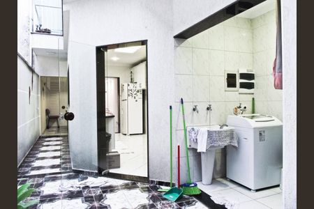 Foto 05 de casa à venda com 6 quartos, 122m² em Jardim da Gloria, São Paulo