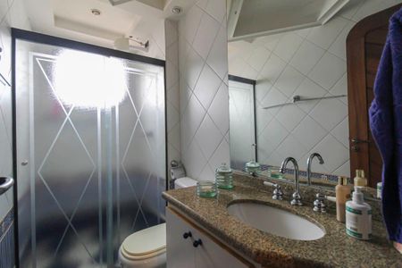 Apartamento à venda com 257m², 4 quartos e 4 vagas Apartamento à venda com 257m², 4 quartos e 4 vagasBanheiro