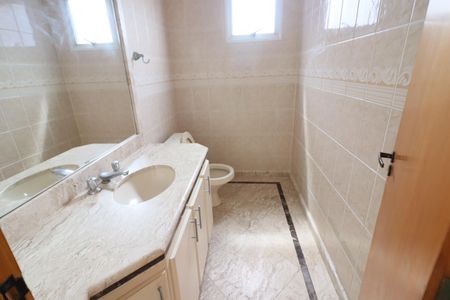Apartamento para alugar com 321m², 4 quartos e 5 vagasLavabo