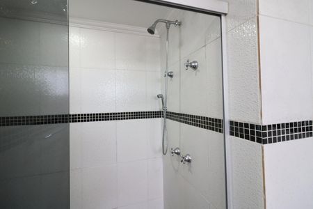 Apartamento para alugar com 321m², 4 quartos e 5 vagasBanheiro da Suíte 1