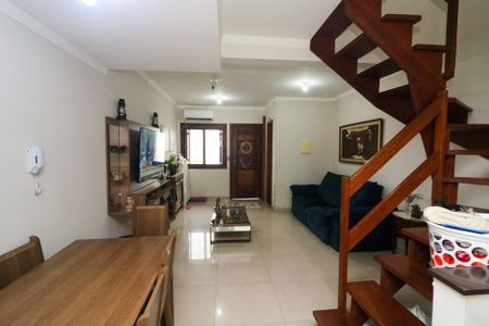 Casa de condomínio à venda com 95m², 2 quartos e 2 vagas Casa de condomínio à venda com 95m², 2 quartos e 2 vagasSala