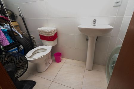 Casa de condomínio à venda com 95m², 2 quartos e 2 vagas Casa de condomínio à venda com 95m², 2 quartos e 2 vagasBanheiro da Suíte 2