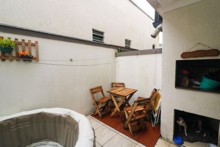 Casa de condomínio à venda com 95m², 2 quartos e 2 vagas Casa de condomínio à venda com 95m², 2 quartos e 2 vagasQuintal