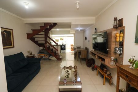 Casa de condomínio à venda com 95m², 2 quartos e 2 vagas Casa de condomínio à venda com 95m², 2 quartos e 2 vagasSala