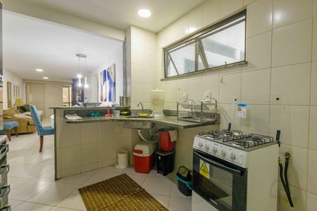 Apartamento para alugar com 80m², 2 quartos e 1 vaga Apartamento para alugar com 80m², 2 quartos e 1 vagaCozinha