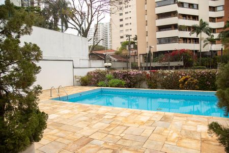 Apartamento para alugar com 200m², 4 quartos e 4 vagasÁrea comum - Piscina