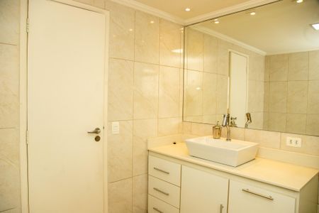 Apartamento para alugar com 200m², 4 quartos e 4 vagasBanheiro da Suíte