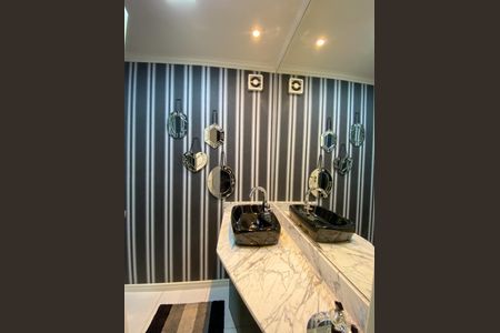 Apartamento para alugar com 200m², 4 quartos e 4 vagasLavabo