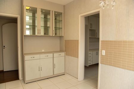 Apartamento para alugar com 200m², 4 quartos e 4 vagasCopa