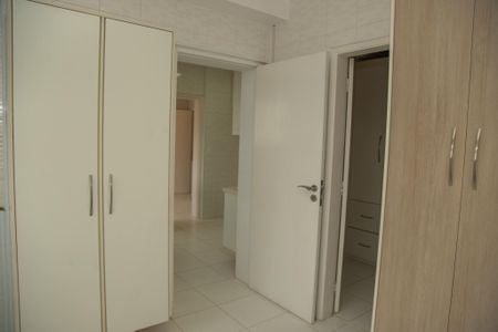 Apartamento para alugar com 200m², 4 quartos e 4 vagasÁrea de Serviço