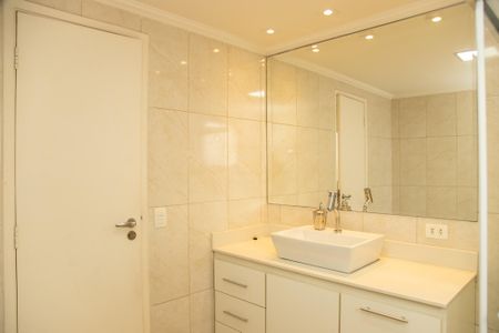 Apartamento para alugar com 200m², 4 quartos e 4 vagasBanheiro da Suíte