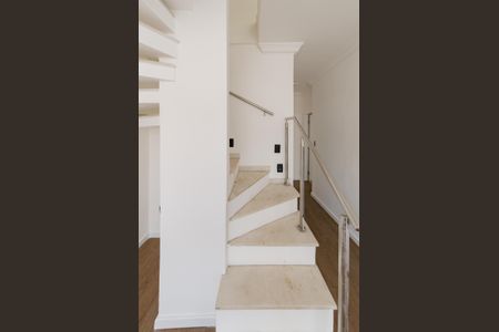 Escada de apartamento à venda com 3 quartos, 190m² em Buritis, Belo Horizonte