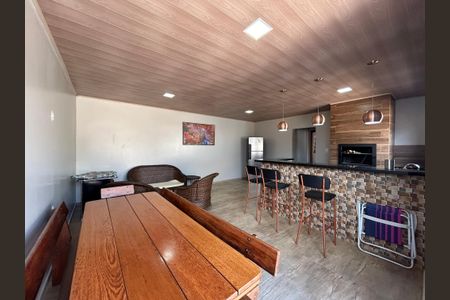 Casa à venda com 176m², 3 quartos e 4 vagas Casa à venda com 176m², 3 quartos e 4 vagasÁrea comum