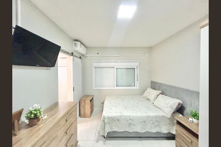 Casa à venda com 176m², 3 quartos e 4 vagas Casa à venda com 176m², 3 quartos e 4 vagasSuíte
