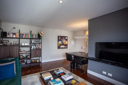 Sala de apartamento à venda com 1 quarto, 57m² em Vila Nova Conceição, São Paulo