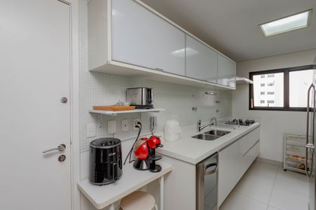 Apartamento à venda com 124m², 3 quartos e 2 vagasCozinha