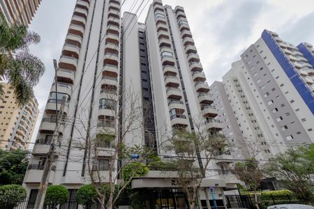 Apartamento à venda com 124m², 3 quartos e 2 vagasFachada