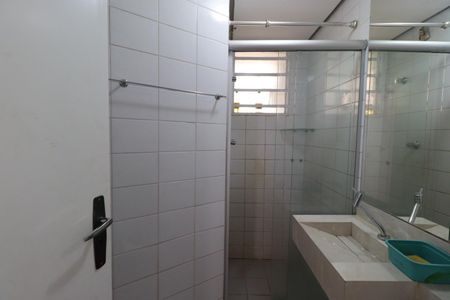 Apartamento para alugar com 76m², 2 quartos e 1 vaga Apartamento para alugar com 76m², 2 quartos e 1 vagaBanheiro