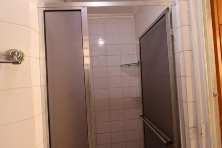 Apartamento para alugar com 76m², 2 quartos e 1 vaga Apartamento para alugar com 76m², 2 quartos e 1 vagaBanheiro da Suíte