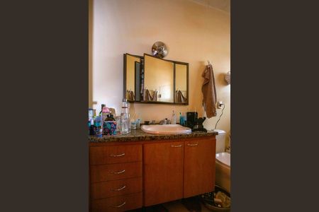 Casa à venda com 363m², 3 quartos e 3 vagasBanheiro da Suíte 3