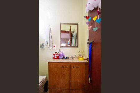 Casa à venda com 363m², 3 quartos e 3 vagasBanheiro da Suíte 2