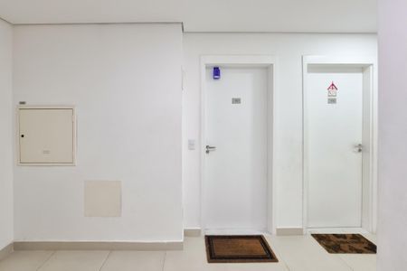 Apartamento à venda com 59m², 2 quartos e 1 vaga Apartamento à venda com 59m², 2 quartos e 1 vagaÁrea comum - lockbox
