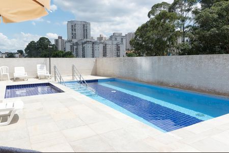Apartamento à venda com 59m², 2 quartos e 1 vaga Apartamento à venda com 59m², 2 quartos e 1 vagaÁrea comum - Piscina