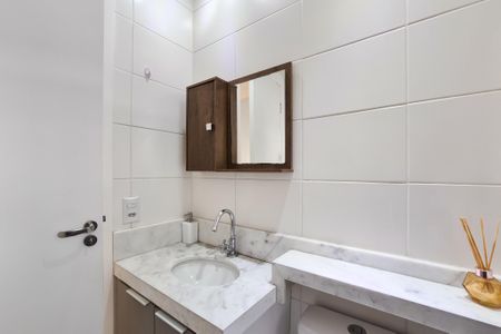 Apartamento à venda com 59m², 2 quartos e 1 vaga Apartamento à venda com 59m², 2 quartos e 1 vagaBanheiro Social