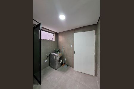 Apartamento à venda com 45m², 1 quarto e sem vaga Apartamento à venda com 45m², 1 quarto e sem vagaBanheiro Social