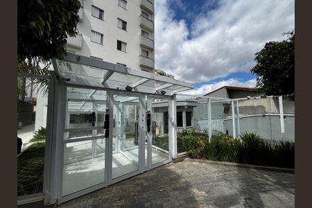 Apartamento à venda com 70m², 2 quartos e 1 vaga Apartamento à venda com 70m², 2 quartos e 1 vagaFachada