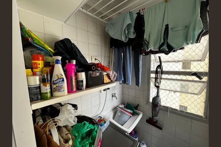 Apartamento à venda com 70m², 2 quartos e 1 vaga Apartamento à venda com 70m², 2 quartos e 1 vagaÁrea de Serviço