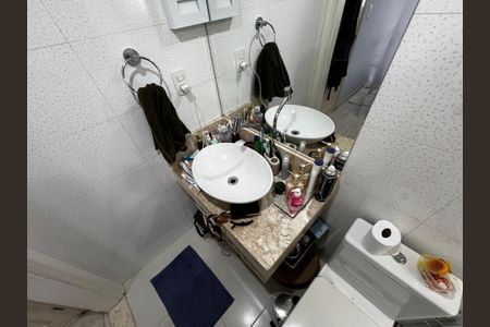 Apartamento à venda com 70m², 2 quartos e 1 vaga Apartamento à venda com 70m², 2 quartos e 1 vagaBanheiro da Suíte