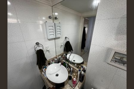 Apartamento à venda com 70m², 2 quartos e 1 vaga Apartamento à venda com 70m², 2 quartos e 1 vagaBanheiro da Suíte