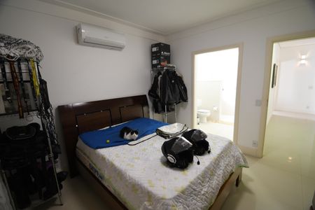 Casa de condomínio à venda com 620m², 5 quartos e 8 vagasQuarto Suíte 5