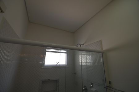 Casa de condomínio à venda com 620m², 5 quartos e 8 vagasBanheiro 4