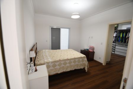 Casa de condomínio à venda com 620m², 5 quartos e 8 vagasQuarto Suíte 1