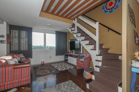 Sala de apartamento à venda com 3 quartos, 110m² em Passo D’areia, Porto Alegre