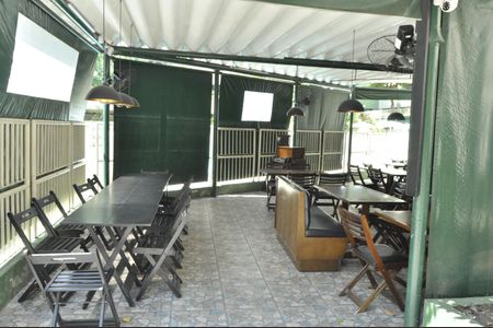 Apartamento para alugar com 232m², 4 quartos e 1 vagaÁrea comum