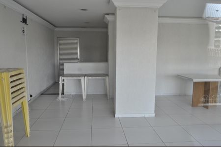 Apartamento para alugar com 232m², 4 quartos e 1 vagaÁrea comum