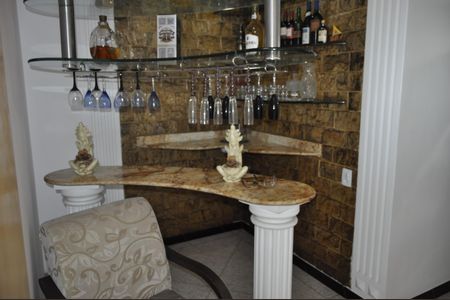 Apartamento para alugar com 232m², 4 quartos e 1 vagaSala