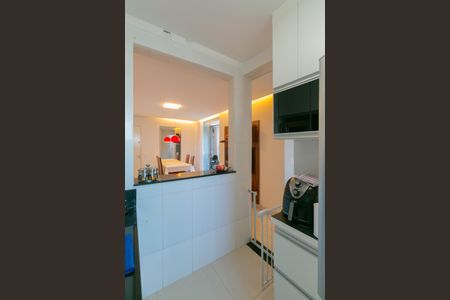 Apartamento à venda com 60m², 2 quartos e 2 vagas Apartamento à venda com 60m², 2 quartos e 2 vagasCozinha