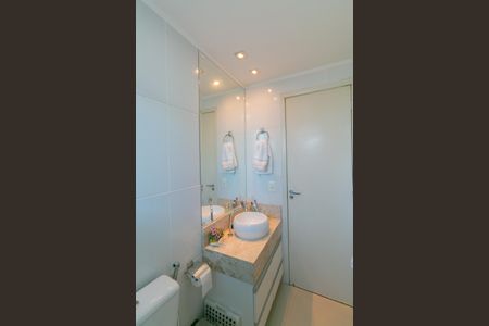 Apartamento à venda com 60m², 2 quartos e 2 vagas Apartamento à venda com 60m², 2 quartos e 2 vagasBanheiro