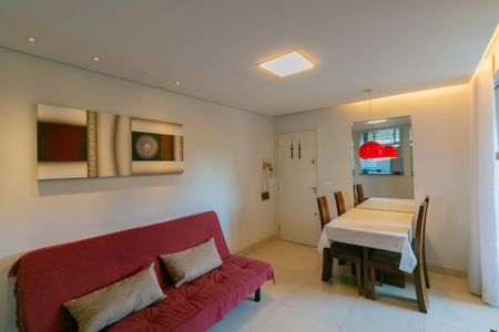 Apartamento à venda com 60m², 2 quartos e 2 vagas Apartamento à venda com 60m², 2 quartos e 2 vagasSala