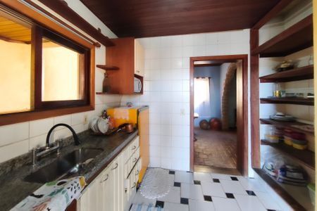 Casa para alugar com 400m², 3 quartos e 3 vagas Casa para alugar com 400m², 3 quartos e 3 vagasCozinha